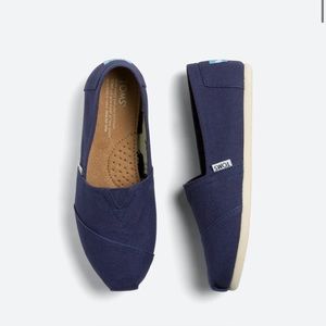 Brand New Navy Blue Canvas TOMS